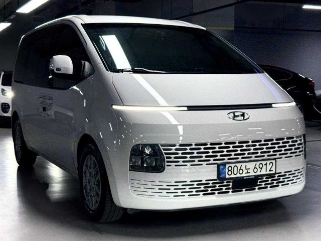 2022 Hyundai Staria 2WD 디젤 카고 모던 5인승