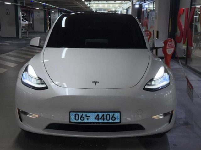 2022 Tesla Model Y 롱 레인지