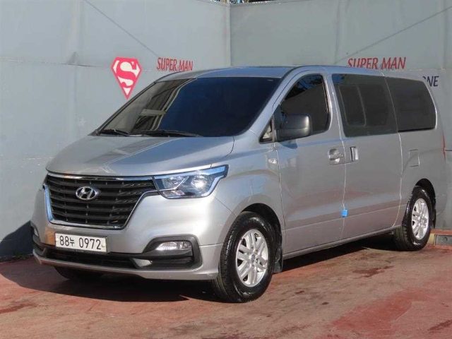 2018 Hyundai Starex 2WD 밴 5인승 모던