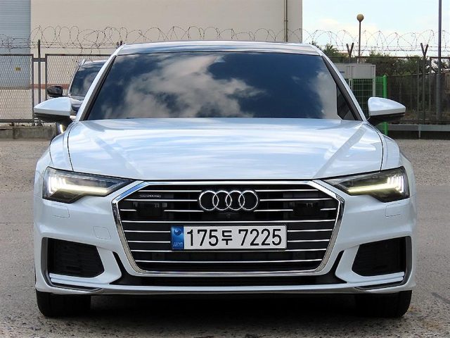 2023 Audi A6 (C8) 45 TFSI 콰트로 프리미엄
