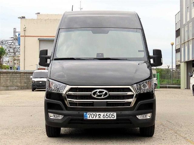 2024 Hyundai Solati 럭셔리 15인승