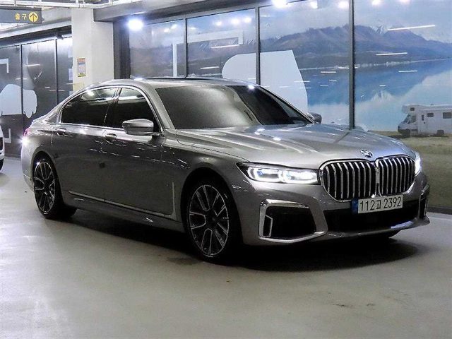 2021 BMW 7 Series (G11) 740Li xDrive M SPORT