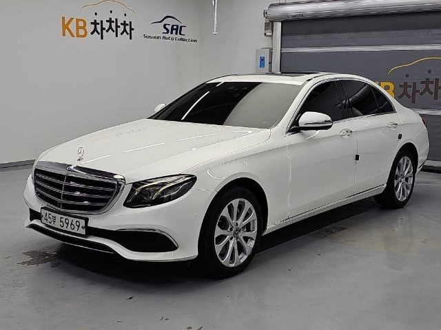 2018 Mercedes-Benz E-Class W213 E300 4MATIC 익스클루시브