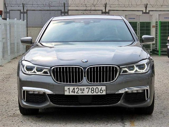 2017 BMW 7 Series (G11) 740Li xDrive M SPORT