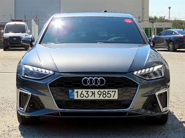 2021 Audi A4 (B9) 40 TFSI 프리미엄