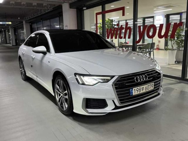 2022 Audi A6 (C8) 45 TFSI 프리미엄