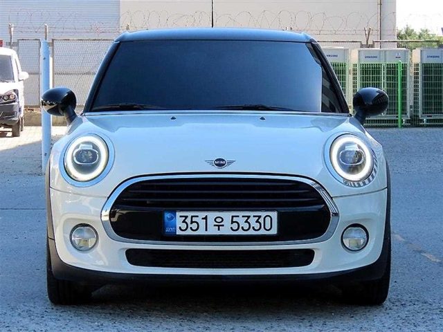 2018 MINI Cooper 5도어 HIGH 3세대