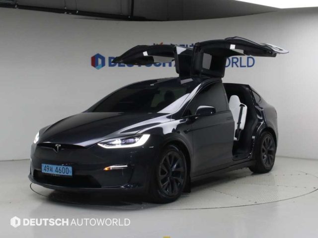 2025 Tesla Model X AWD