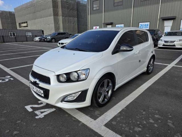 2014 Chevrolet Aveo 해치백 1.4 RS 터보