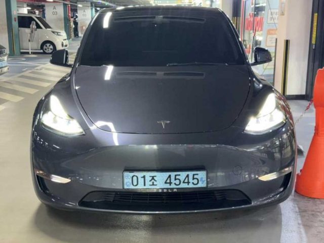 2022 Tesla Model Y 롱 레인지