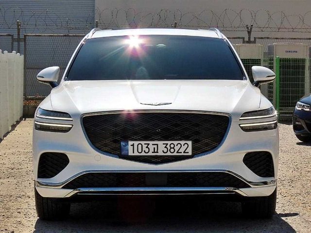 2024 Genesis GV70 2.5T 가솔린 AWD 기본형