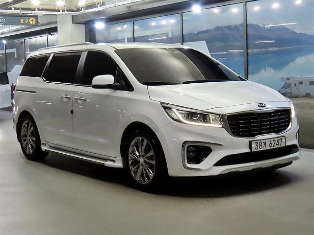 2018 Kia Carnival 디젤 9인승 럭셔리