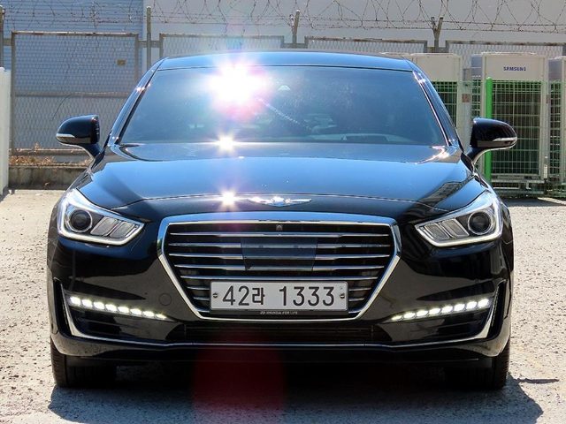 2017 Genesis G90 3.3 T-GDI AWD 럭셔리