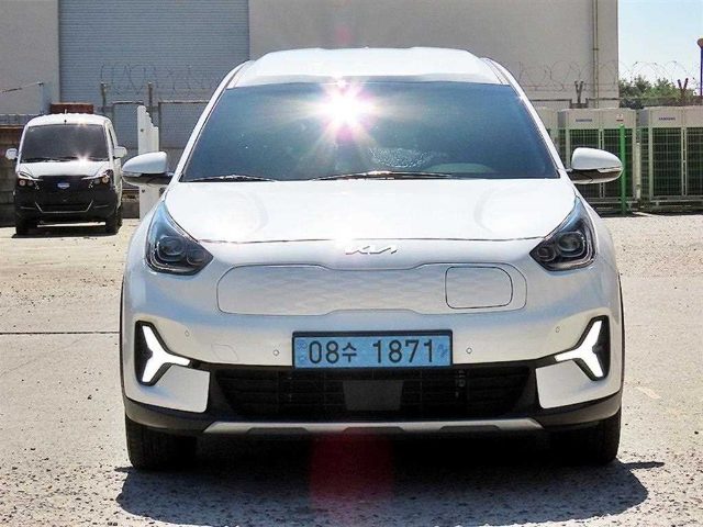 2022 Kia Niro EV 어스