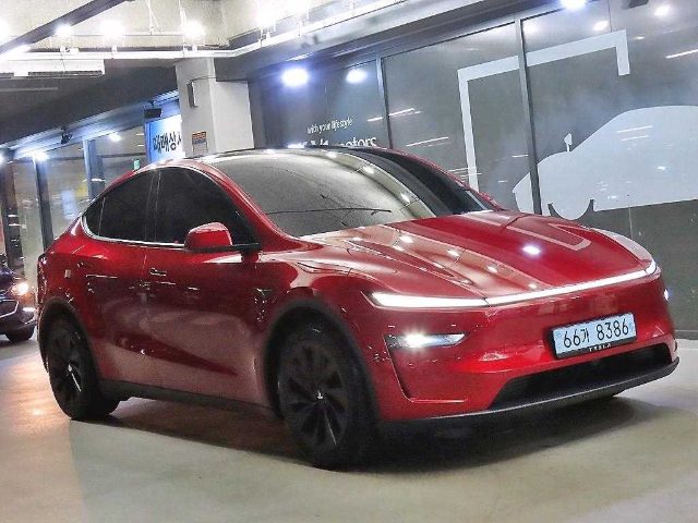 2025 Tesla Model Y 롱 레인지