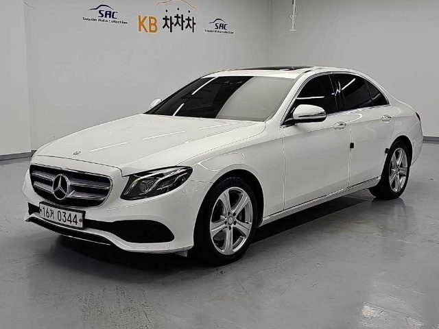 2017 Mercedes-Benz E-Class W213 E220d 익스클루시브