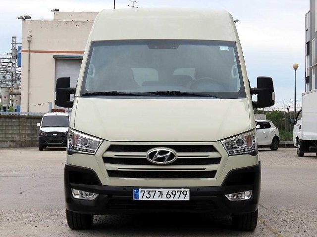 2018 Hyundai Solati 럭셔리 15인승