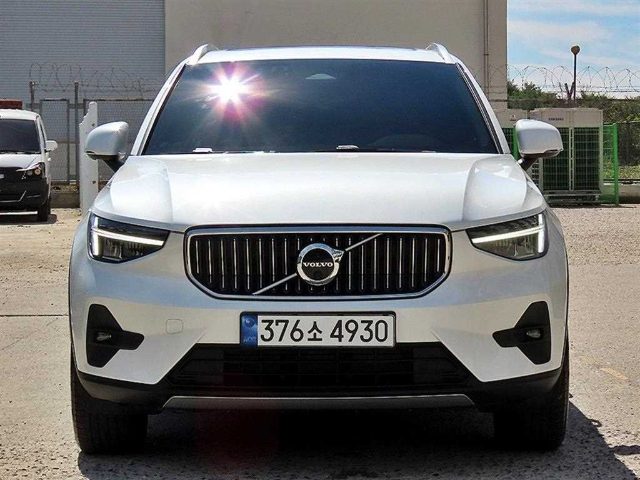 2023 Volvo XC40 B4 AWD 얼티메이트 브라이트