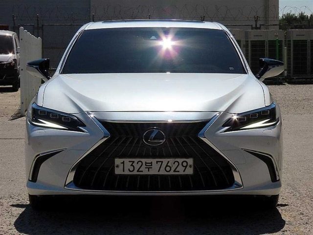 2022 Lexus ES 7세대 이그제큐티브