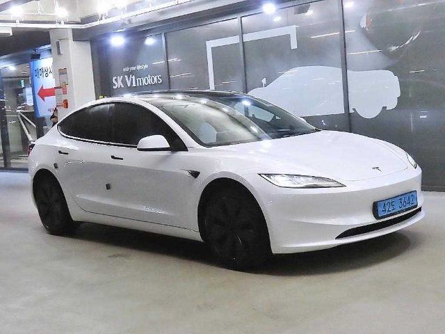 2024 Tesla Model 3 RWD