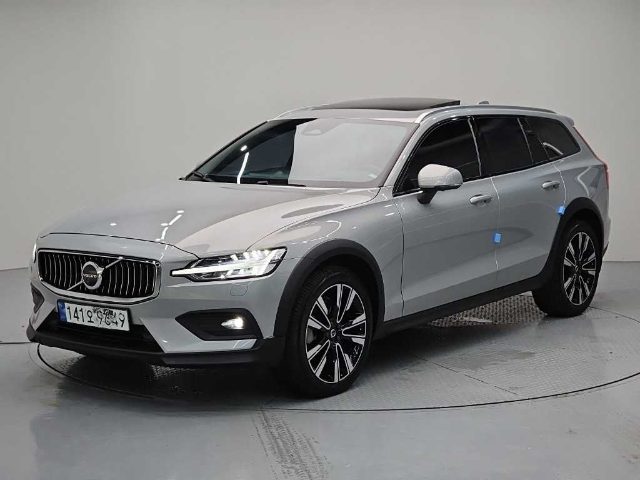 2023 Volvo V60 크로스 컨트리 2세대 2.0 B5 AWD