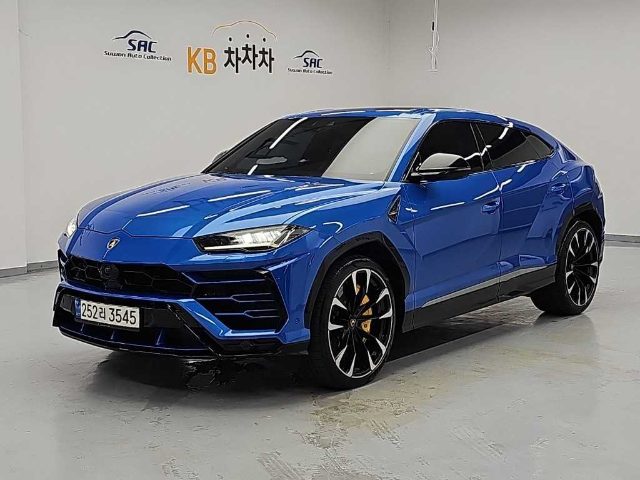 2021 Lamborghini Urus 4.0 V8