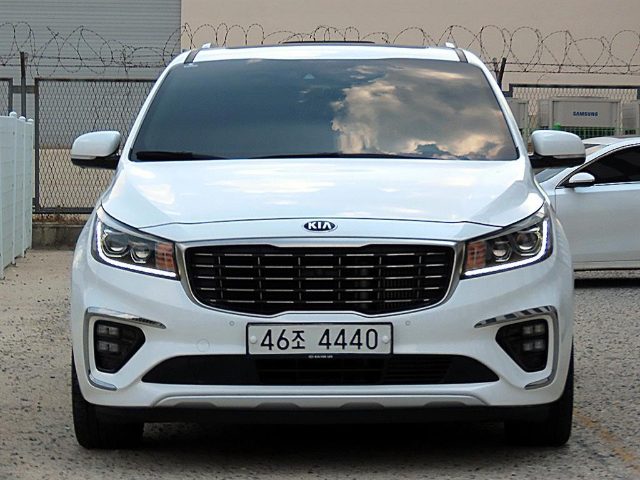 2018 Kia Carnival 디젤 7인승 리무진 VIP
