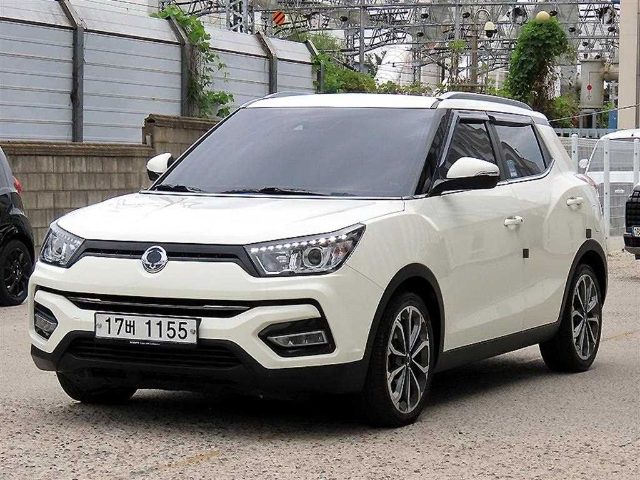 2017 KG Mobility Tivoli 2WD 가솔린 기어 에디션