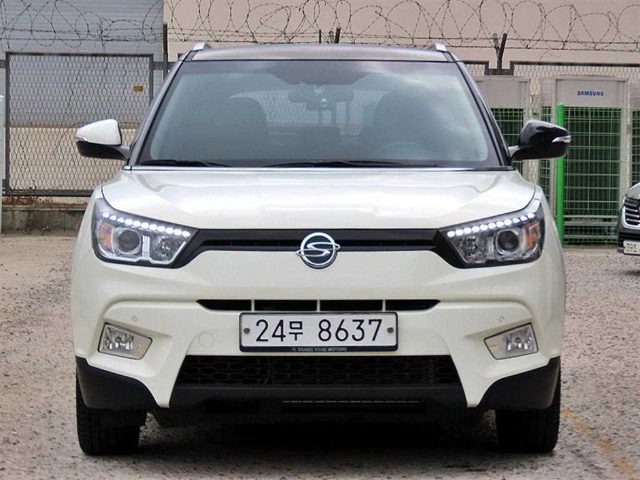 2015 KG Mobility Tivoli 가솔린 2WD 1.6 LX 최고급형
