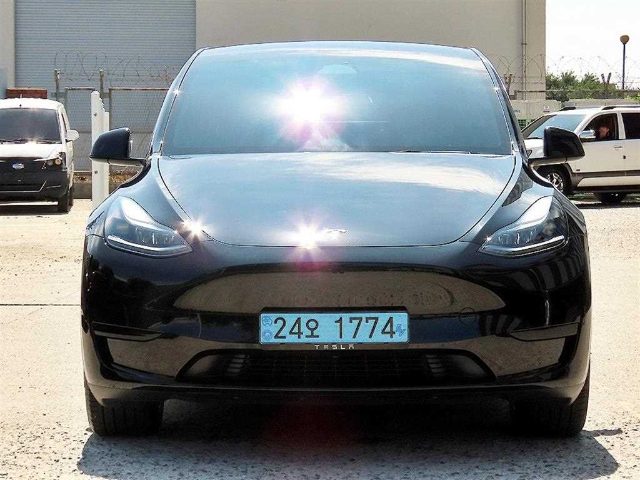 2023 Tesla Model Y RWD