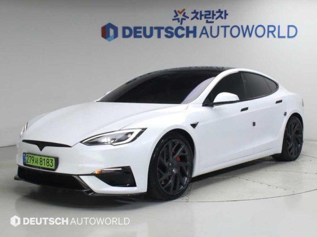 2026 Tesla Model S 플레이드