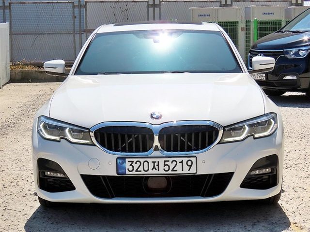2020 BMW 3 Series (G20) 320i M 스포츠