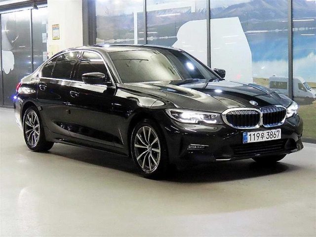 2024 BMW 3 Series (G20) 320i M 스포츠