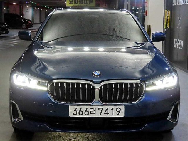 2021 BMW 5 Series (G30) 523d M 스포츠