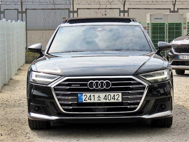 2022 Audi A8 (D5) 55 TFSI 콰트로 LWB