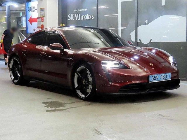 2020 Porsche Taycan 4S