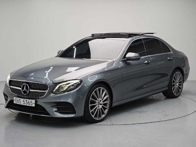 2017 Mercedes-Benz E-Class W213 E300 4MATIC AMG LINE
