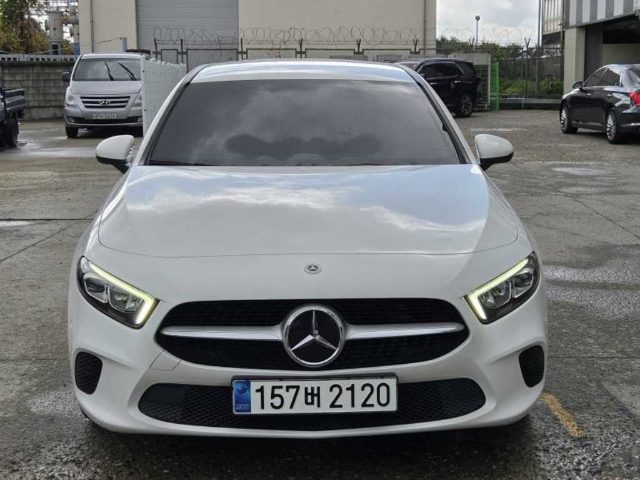 2020 Mercedes-Benz A-Class W177 A200d 세단