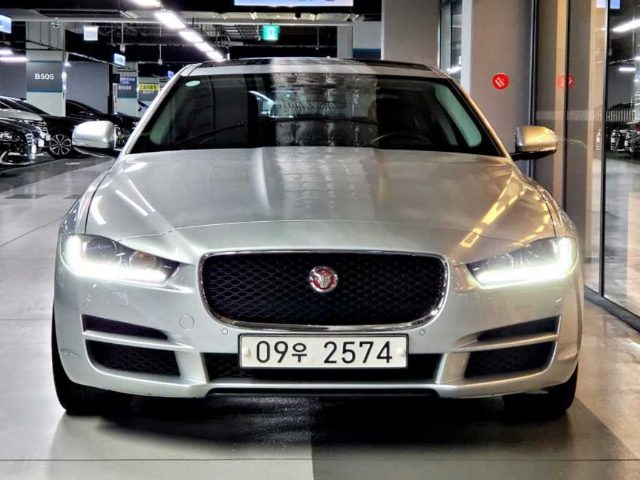 2017 Jaguar XE 2.0D 프레스티지 AWD