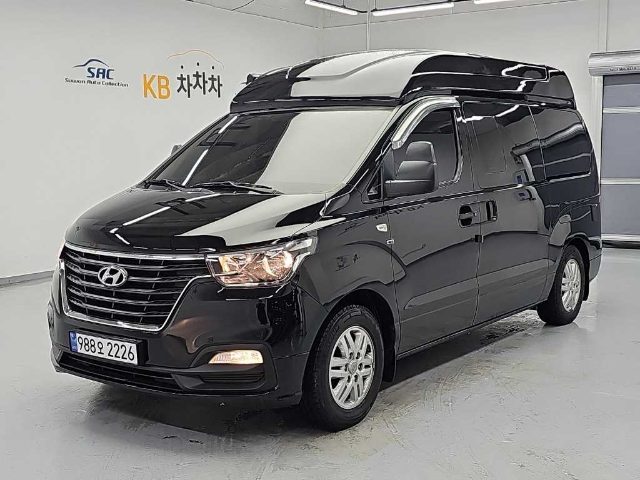 2018 Hyundai Starex 2WD 밴 5인승 모던