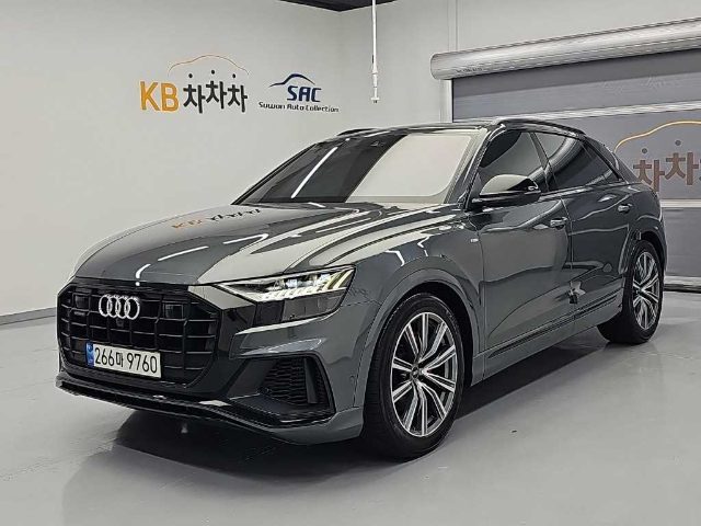 2021 Audi Q8 55 TFSI 콰트로 프리미엄
