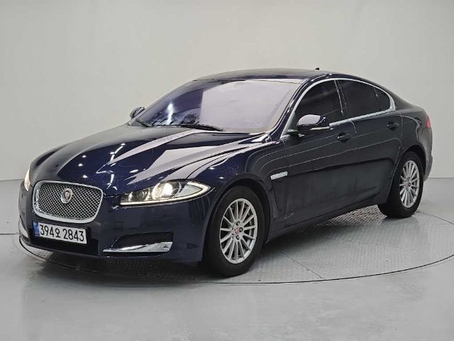 2014 Jaguar XF 2.0 럭셔리