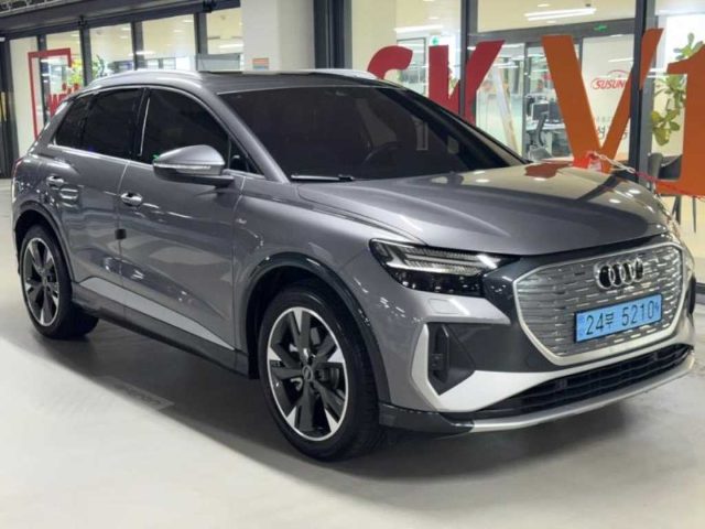 2022 Audi Q4 e-tron 40 프리미엄