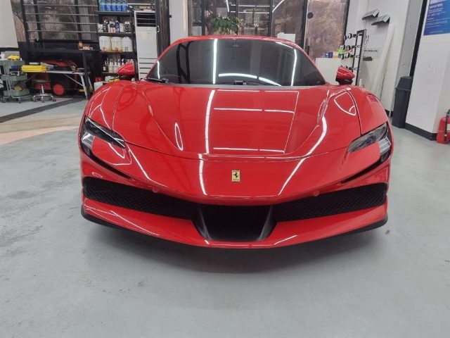 2021 Ferrari SF90 스트라달레 4.0 PHEV AWD 기본형
