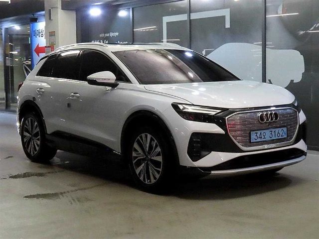 2026 Audi Q4 e-tron 45