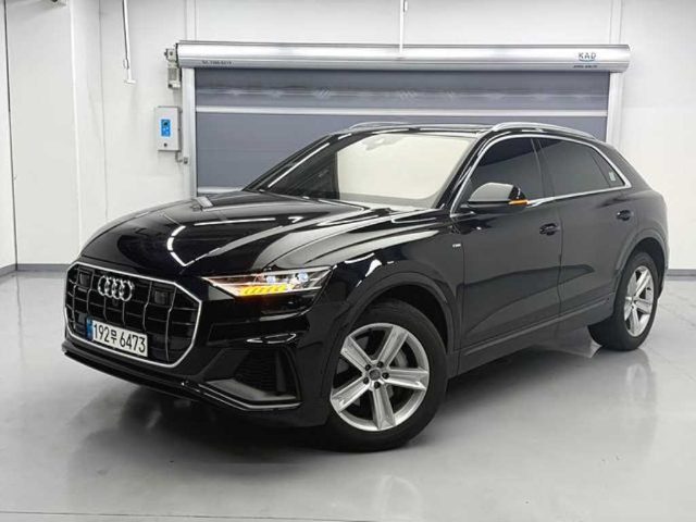 2020 Audi Q8 45 TDI 콰트로 프리미엄