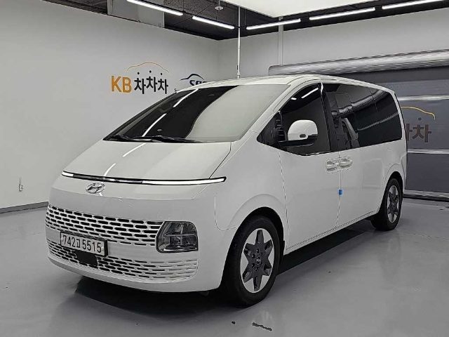 2022 Hyundai Staria 4WD 디젤 투어러 모던 11인승