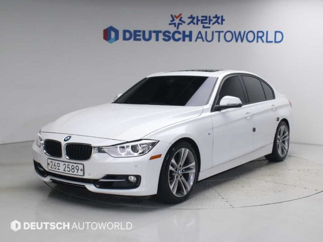2014 BMW 3 Series (F30) 328i 스포츠