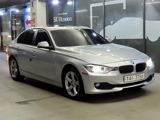 2012 BMW 3 Series (F30) 320d