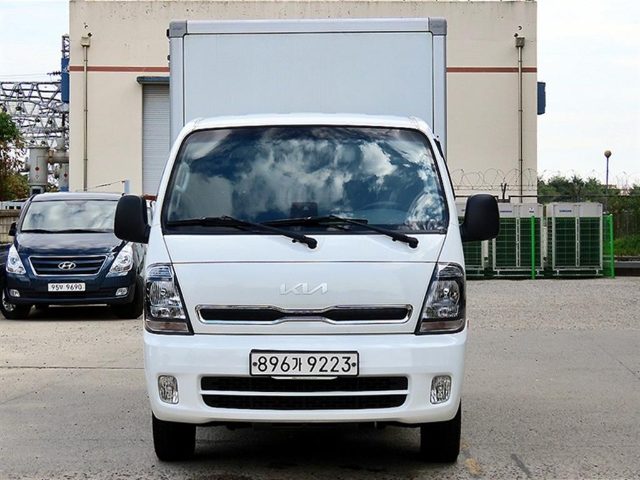 2022 Kia Bongo 3 1.0톤/킹캡/초장축/플러스형 하이내장탑